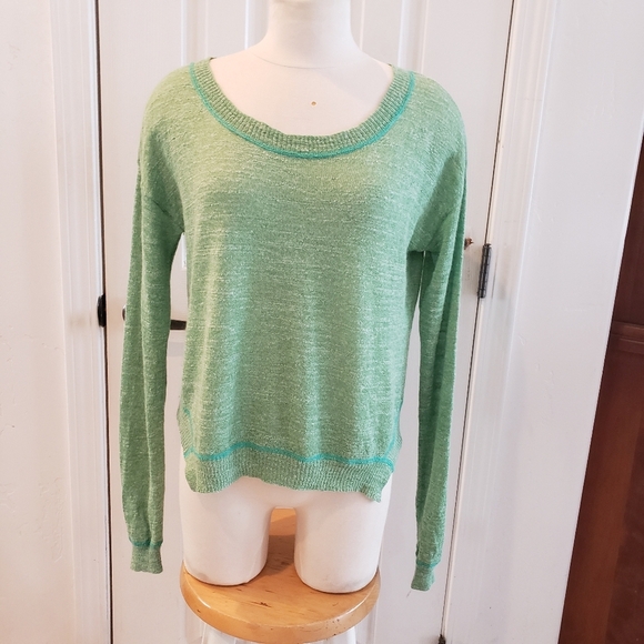 Free People Green Crew Neck Sweater with Relaxed Fit - Picture 1 of 8